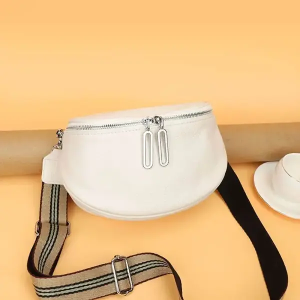 Genuine leather semicircle saddle bag - Image 3