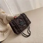 Classic embroidered thread rivet chain bag - Image 2