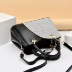 High quality stylish modern shopping tote - Image 11