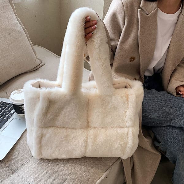 Large capacity splicing faux fur shoulder bag - Image 2