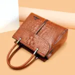 Crocodile pattern women tote bag - Image 8