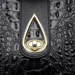 Crocodile pattern luxury tote bag - Image 13
