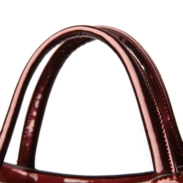 Crocodile pattern bright leather tote bag - Image 5