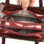 Crocodile pattern bright leather tote bag - Image 9