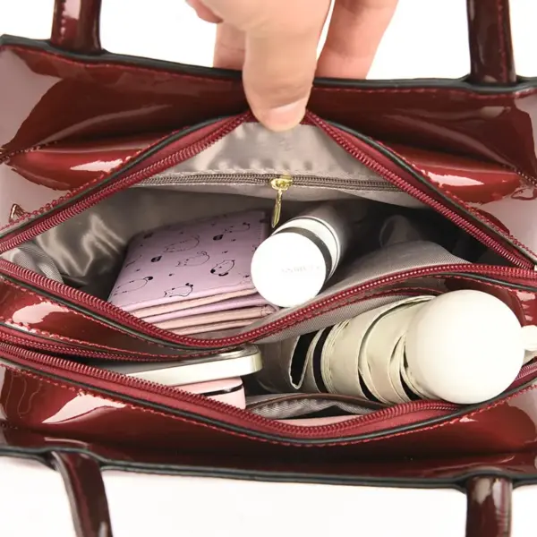 Crocodile pattern bright leather tote bag - Image 10