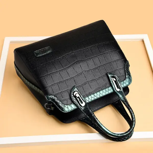 Luxury letter indentation tote bag - Image 10