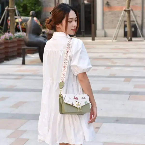 Modern stylish color printing sling bag - Image 10