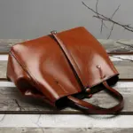 Vintage classic oil wax leather tote bag - Image 9