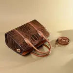 Crocodile embossed vintage women tote bag - Image 17