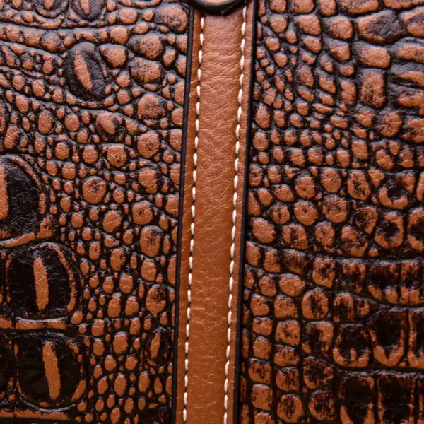 Crocodile embossed vintage women tote bag - Image 13