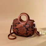 Flower embossed ring handle vintage handbag - Image 6