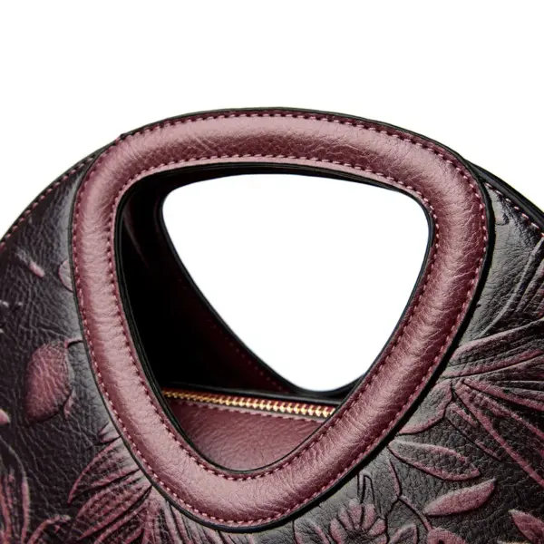 Flower embossed vintage tote bag - Image 3