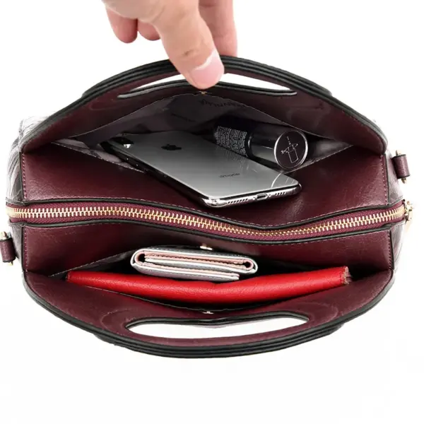 Flower embossed vintage tote bag - Image 15