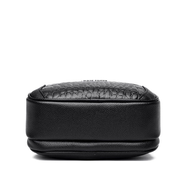 Round pattern croc curve designer bag - Image 4