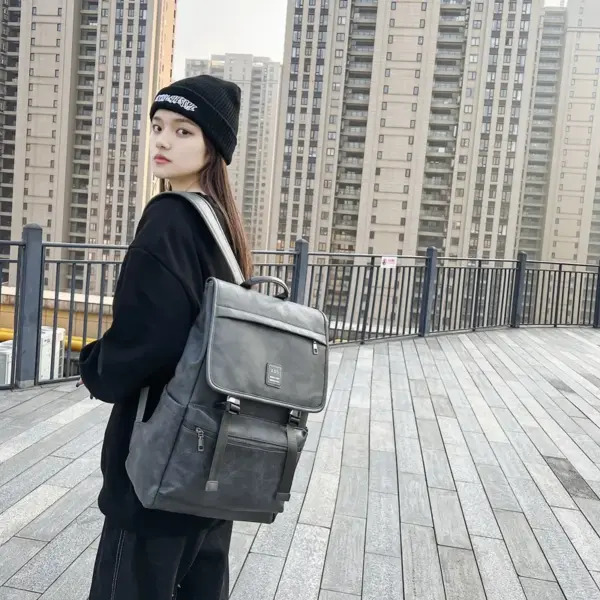 Vintage flap pattern large capacity backpack - Image 2
