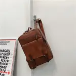 Vintage zipper closure large capacity backpack - Image 2