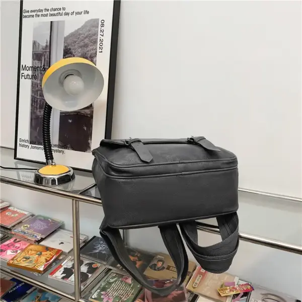 Vintage zipper closure large capacity backpack - Image 6