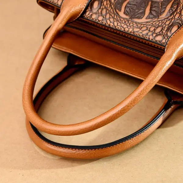Vintage stylish crocodile tote bag - Image 12