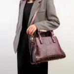 Vintage stylish crocodile tote bag - Image 16