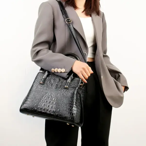 Vintage stylish crocodile tote bag - Image 18