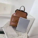 Vintage classic exquisite leather backpack - Image 20