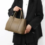 Luxury bucket pattern women tote bag - Image 18