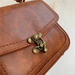 Vintage women leather messenger bag - Image 15