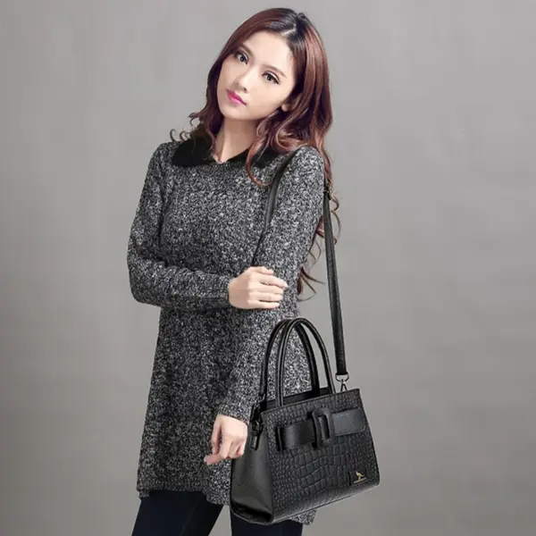 Croc embossed soft leather shopping tote - Image 3