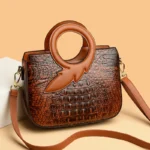 Round handle croc embossed tote bag - Image 10