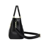 Snakeskin embossed exquisite tote bag - Image 2