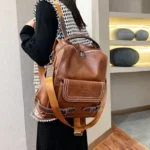 High quality vintage zipper closure leather backpack - Image 3