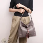Elegant premium tassel decor shoulder tote bag - Image 15