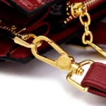 Large capacity croc embossed women tote bag - Image 10