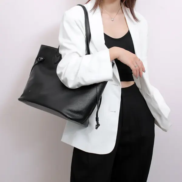 Large capacity elegant women shopping tote - Image 18