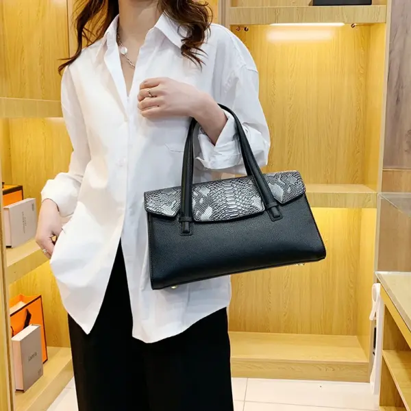 Snakeskin flap women luxury tote bag - Image 11