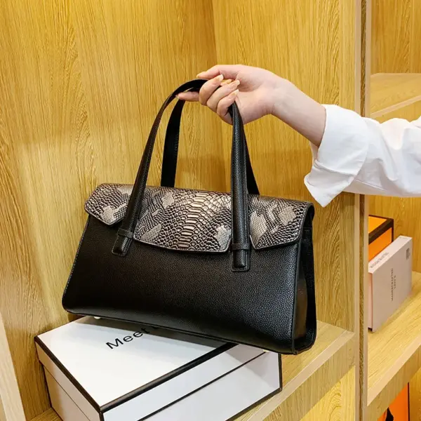 Snakeskin flap women luxury tote bag - Image 12