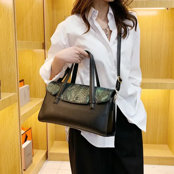 Snakeskin flap women luxury tote bag - Image 14