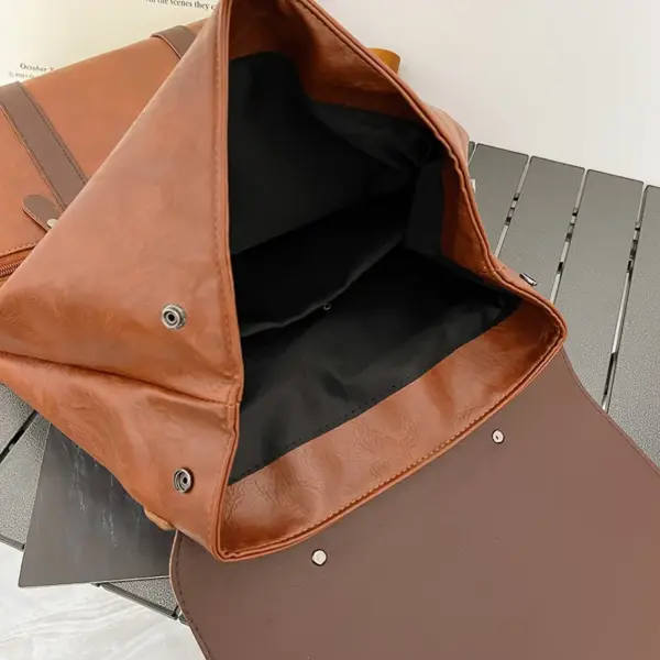 Vintage style premium leather backpack - Image 13