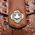 Crocodile pattern vintage elegant tote bag - Image 6