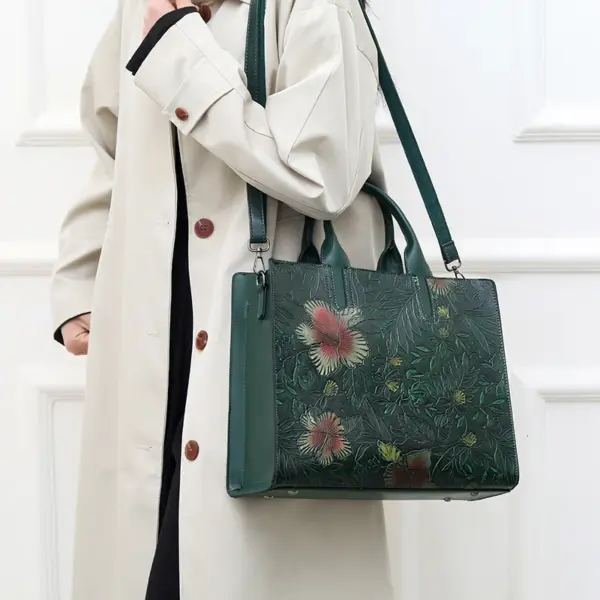 Vintage print design large capacity women handbag - Image 16