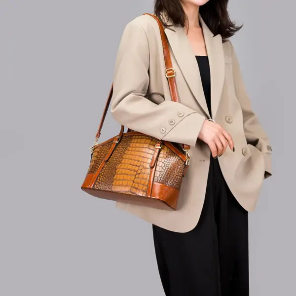 Croc embossed vintage shell designer bag - Image 7