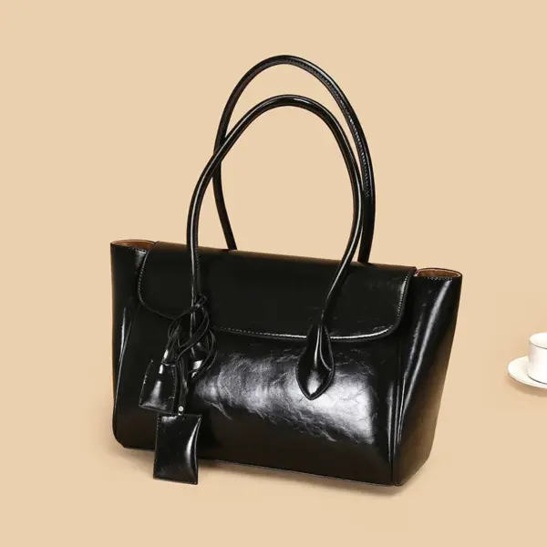 Vintage oil wax leather shoulder tote bag - Image 11