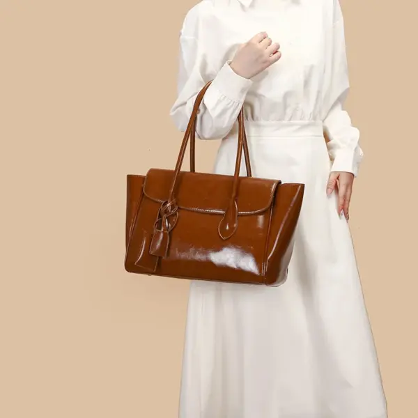 Vintage oil wax leather shoulder tote bag - Image 5