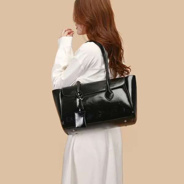 Vintage oil wax leather shoulder tote bag - Image 7