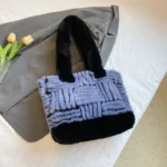 Splicing design fur decor shoulder tote bag - Image 3