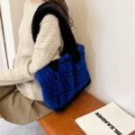 Splicing design fur decor shoulder tote bag - Image 8