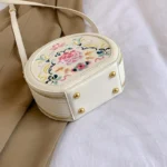 Round pattern flower embossed designer bag - Image 17