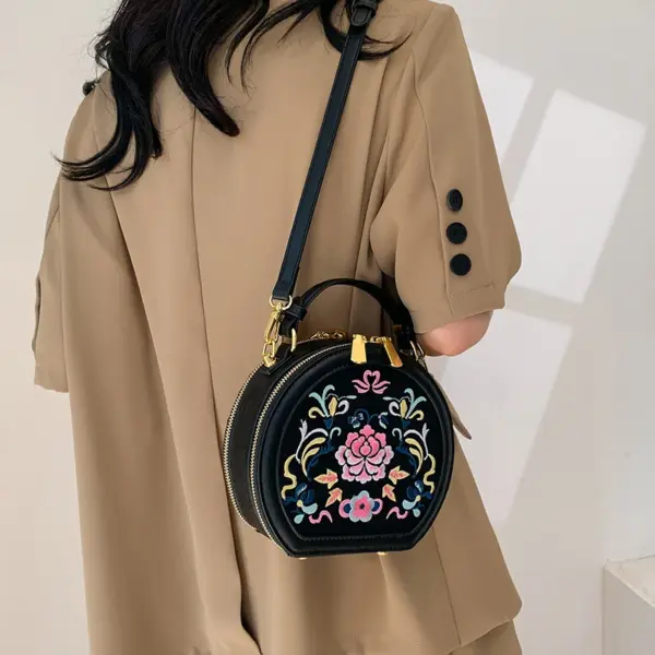 Round pattern flower embossed designer bag - Image 8