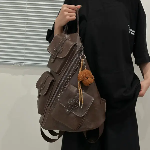 Stylish vintage leather backpack - Image 14