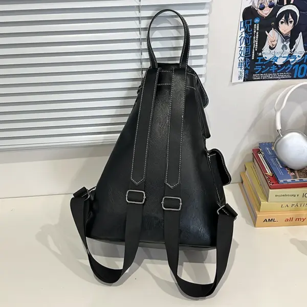 Stylish vintage leather backpack - Image 6